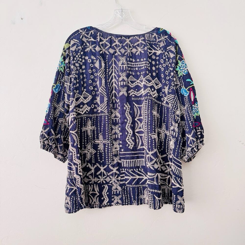 Johnny Was "Trista" Embroidered Blouse Navy And Pink Women’s Size L - Picture 8 of 9
